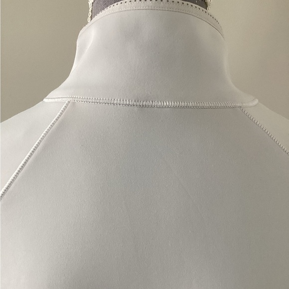 Lululemon Cold Weather Running Half Zip Women's Dove Grey High-Neck Top. - Picture 9 of 12